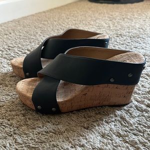 Lucky brand heeled sandals size 7